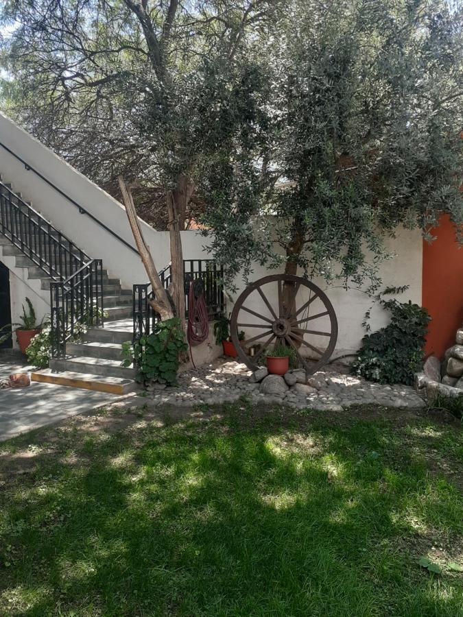 Hostal Candelaria Cafayate Ngoại thất bức ảnh